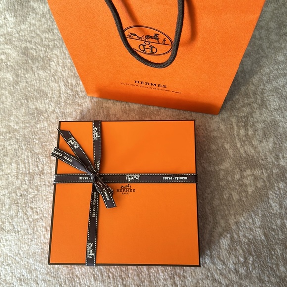 Hermes Empty Box, Bag, & Ribbon - Picture 2 of 4